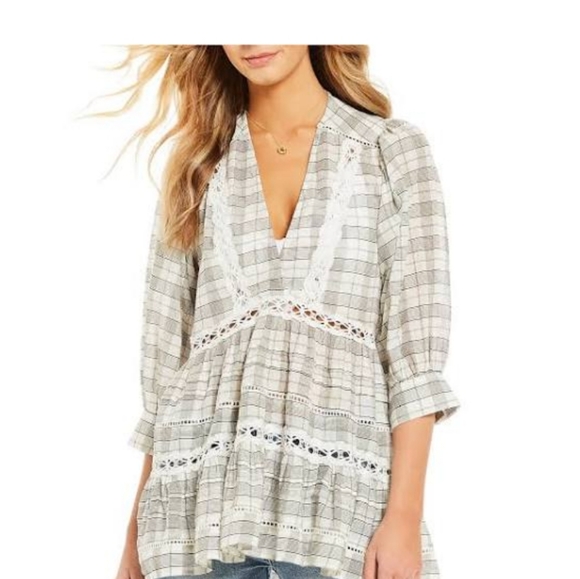 FREE PEOPLE TIME OUT LACE TUNIC BLOUSE - Picture 1 of 12
